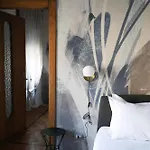 Clos Du Pinot By Hili Guest house