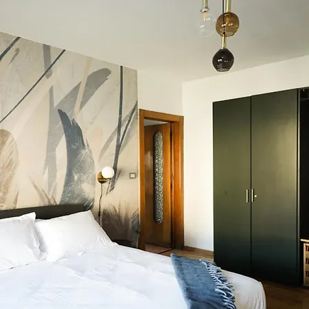 Clos Du Pinot By Hili