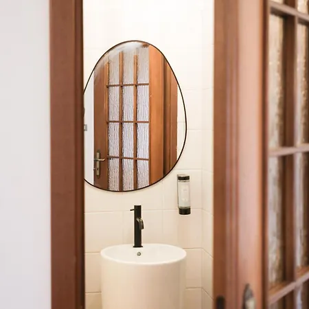 Clos Du Pinot By Hili